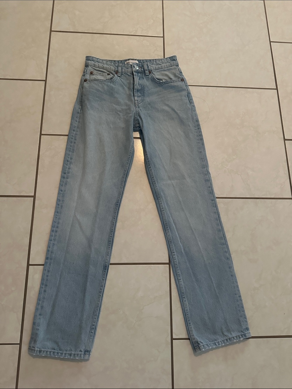 NWOT Zara Women Light Blue Straight-Leg Jeans
